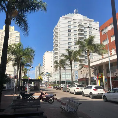 Punta Del Este Lux Tower Exterior photo